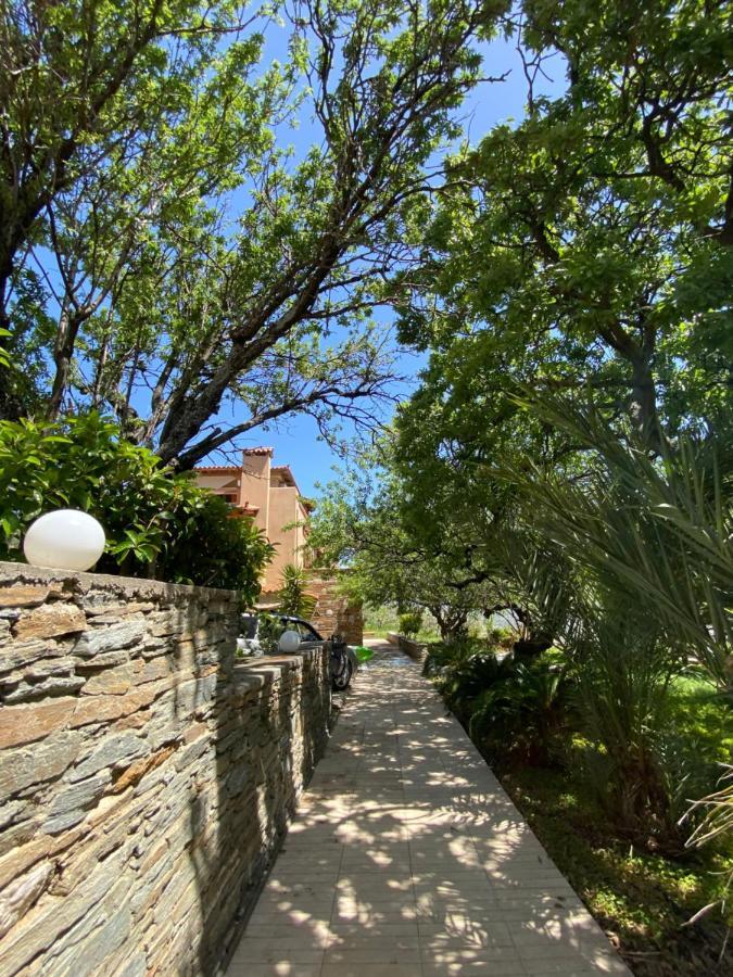 Getaway Andros Villa Kourelio Exterior foto